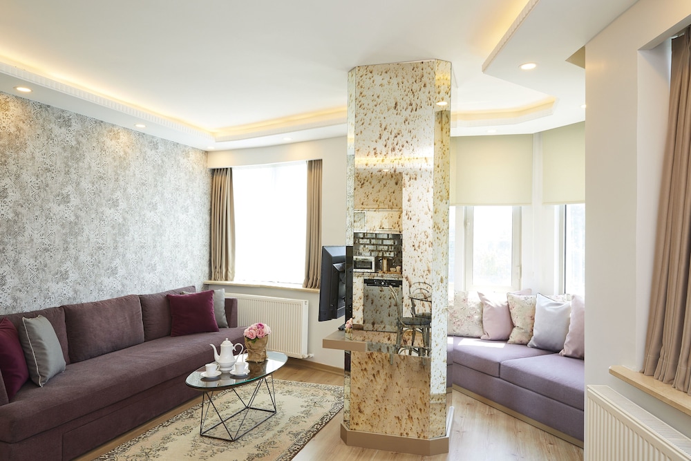All Seasons Suites 10/22