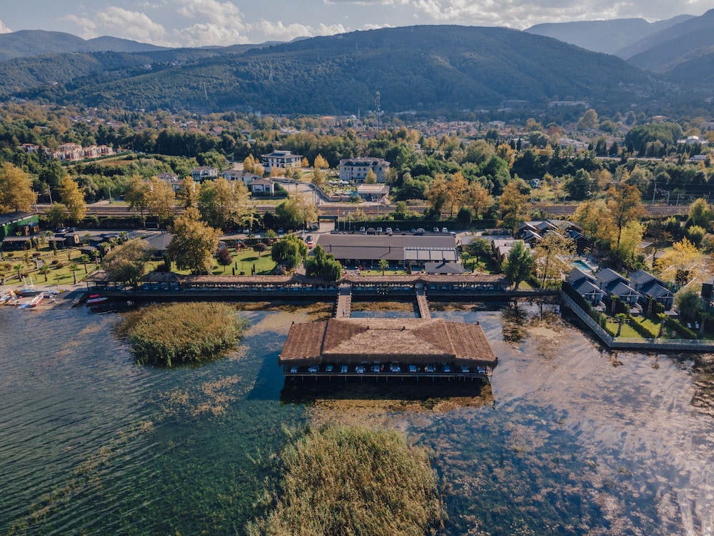 Golevi Konaklama & Restaurant 35/50