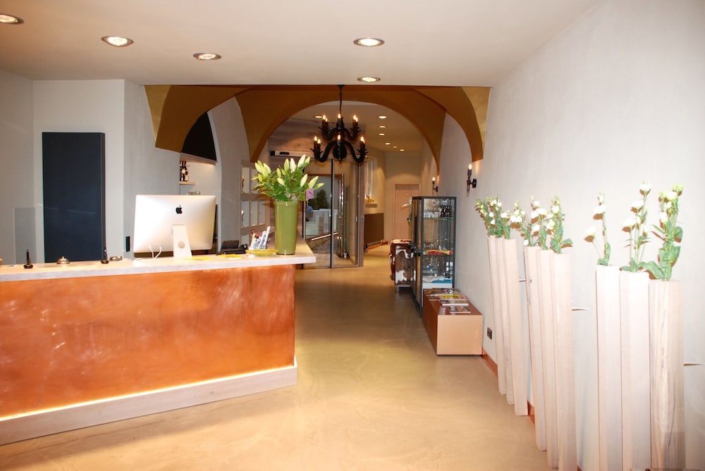 Hezelhof Hotel 14/63