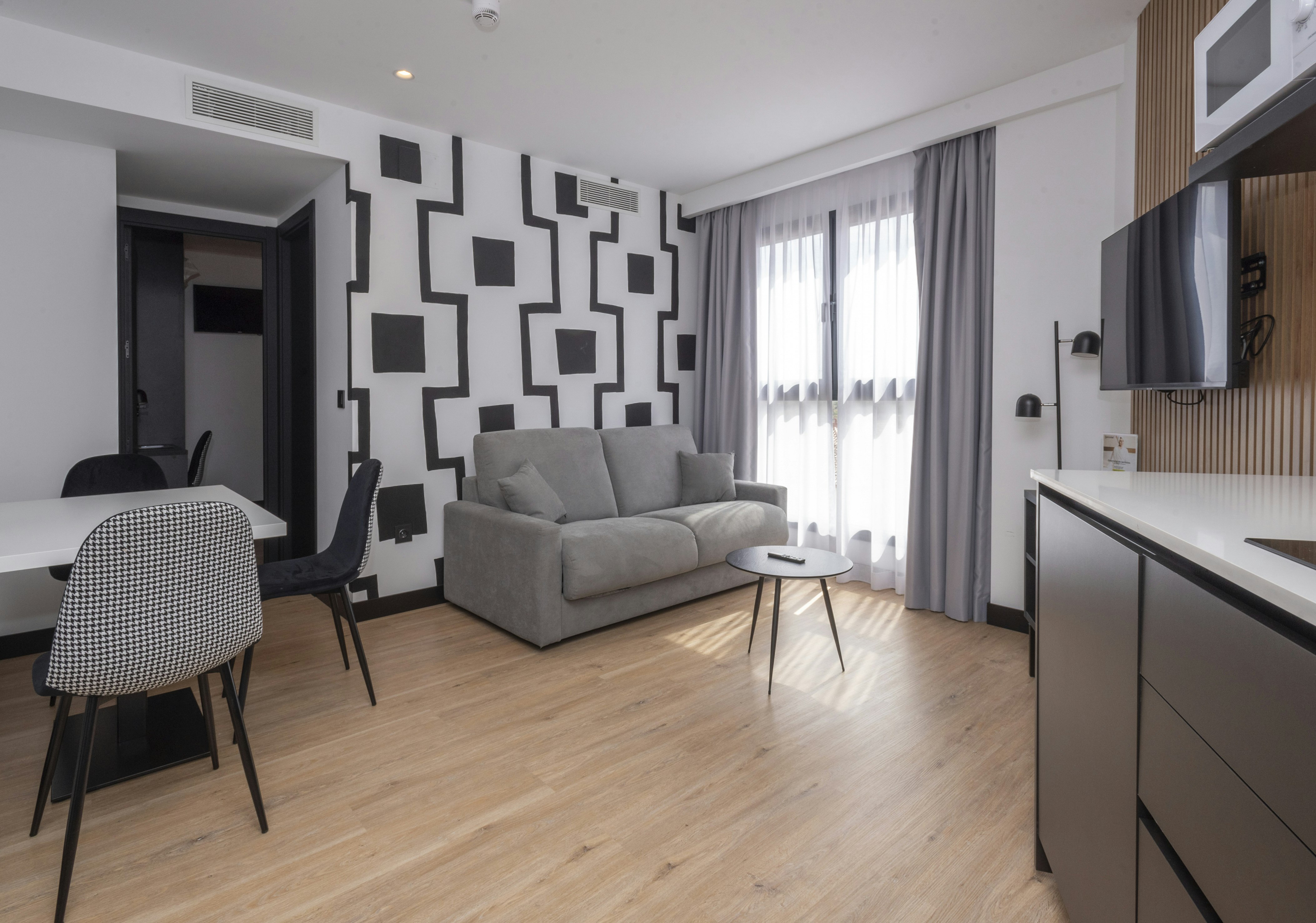 Hotel Sercotel Plana Suites 33/53