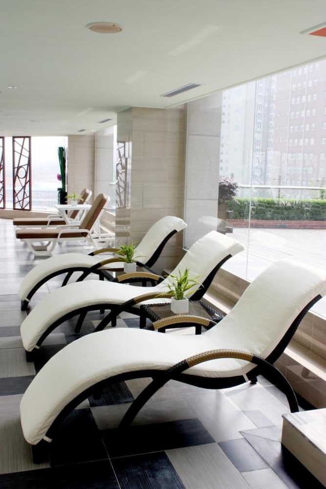 Baolong Hotel Shanghai 3/46