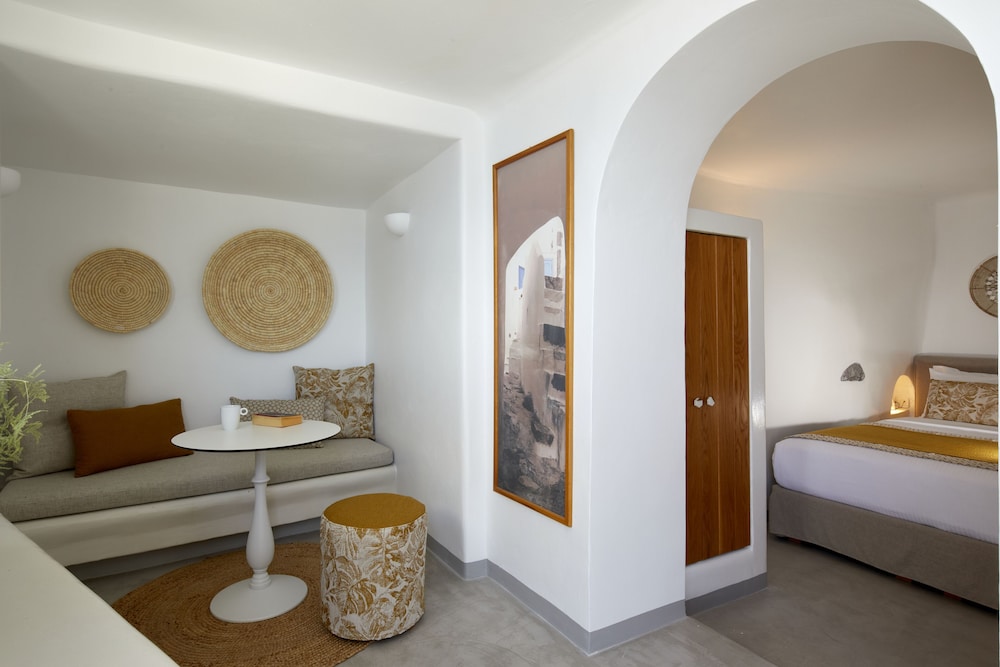 Filotera Suites 11/77
