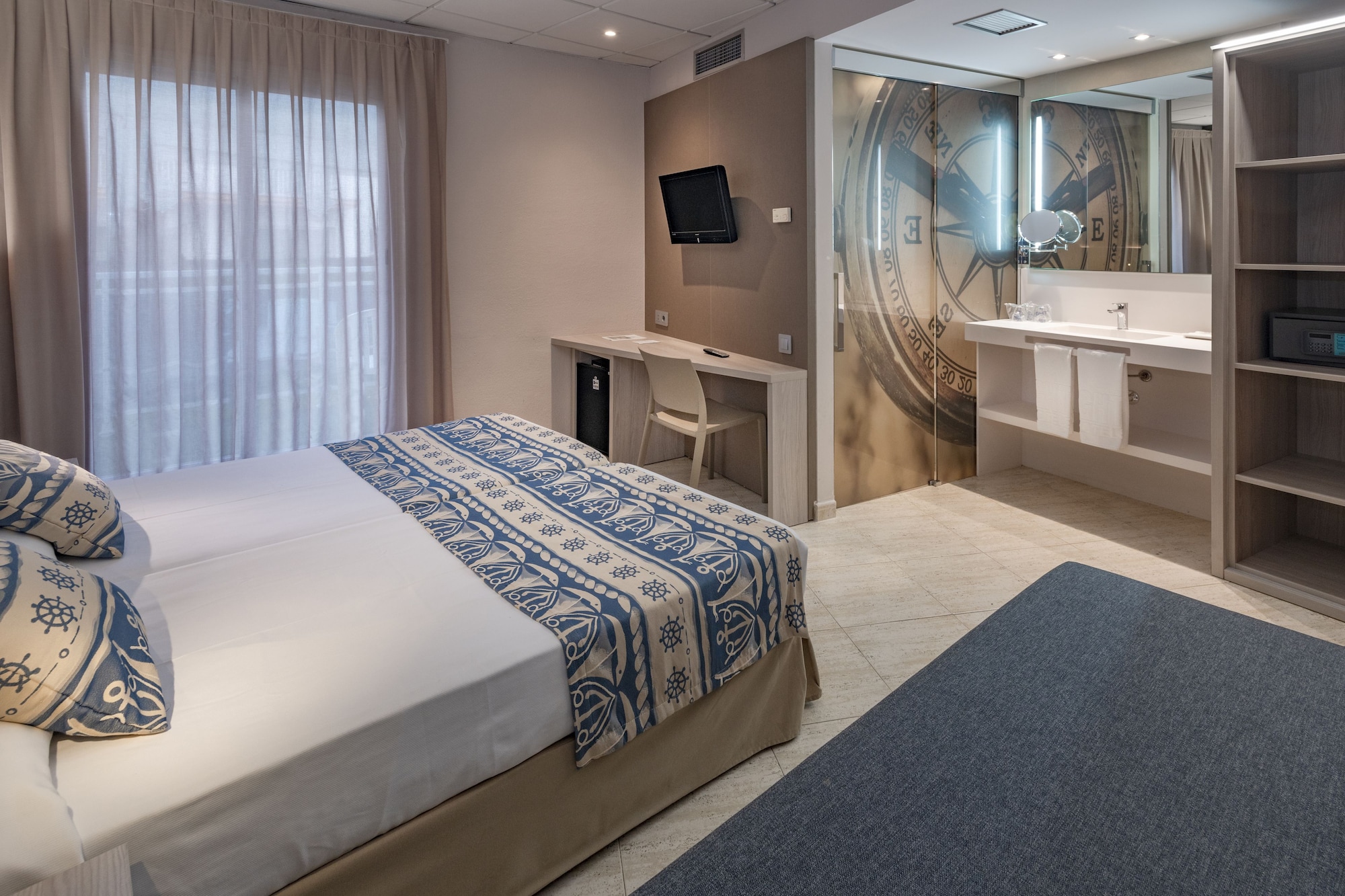 ROOM, SINGLE, BALCONY