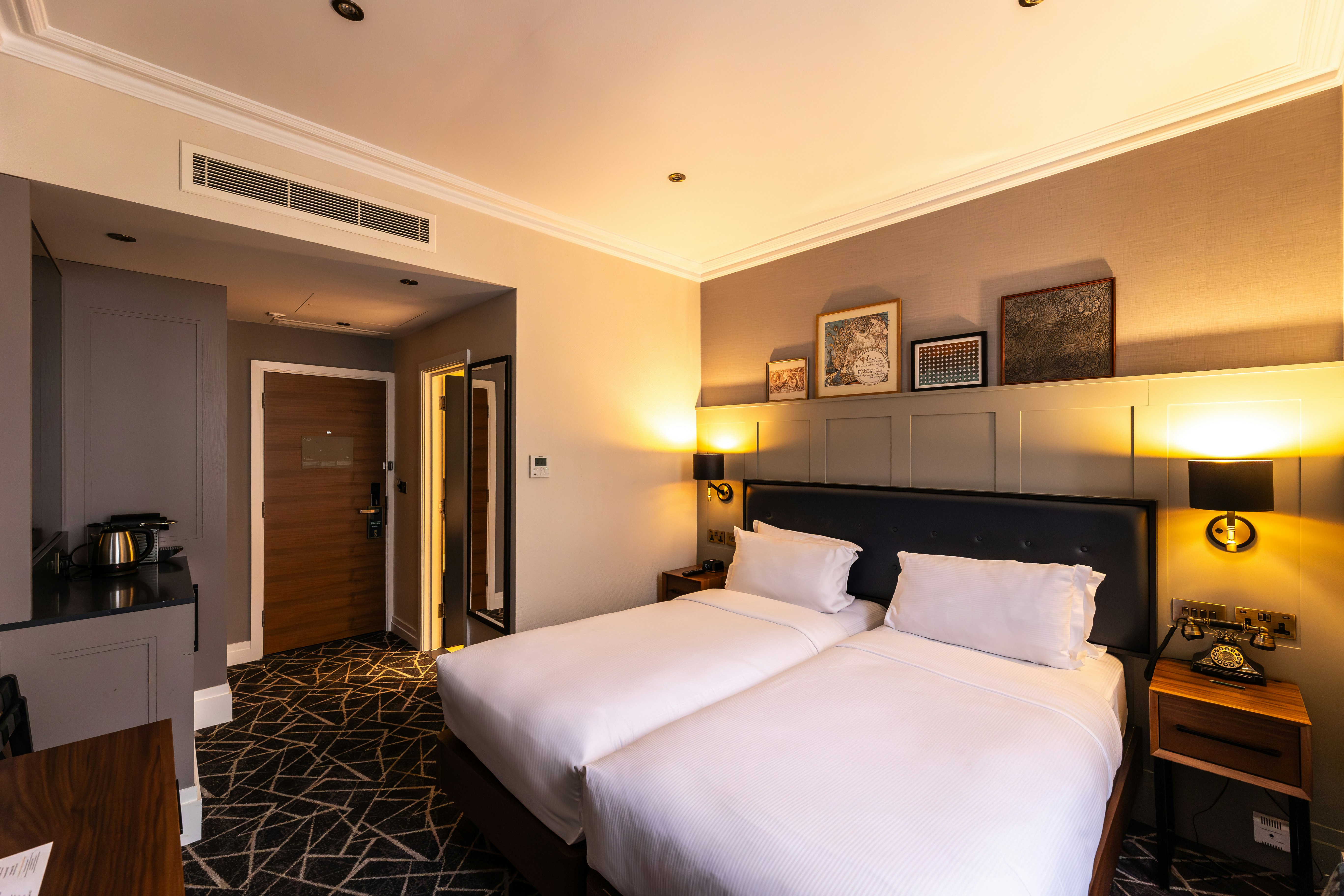 SUPERIOR, TWIN BEDS