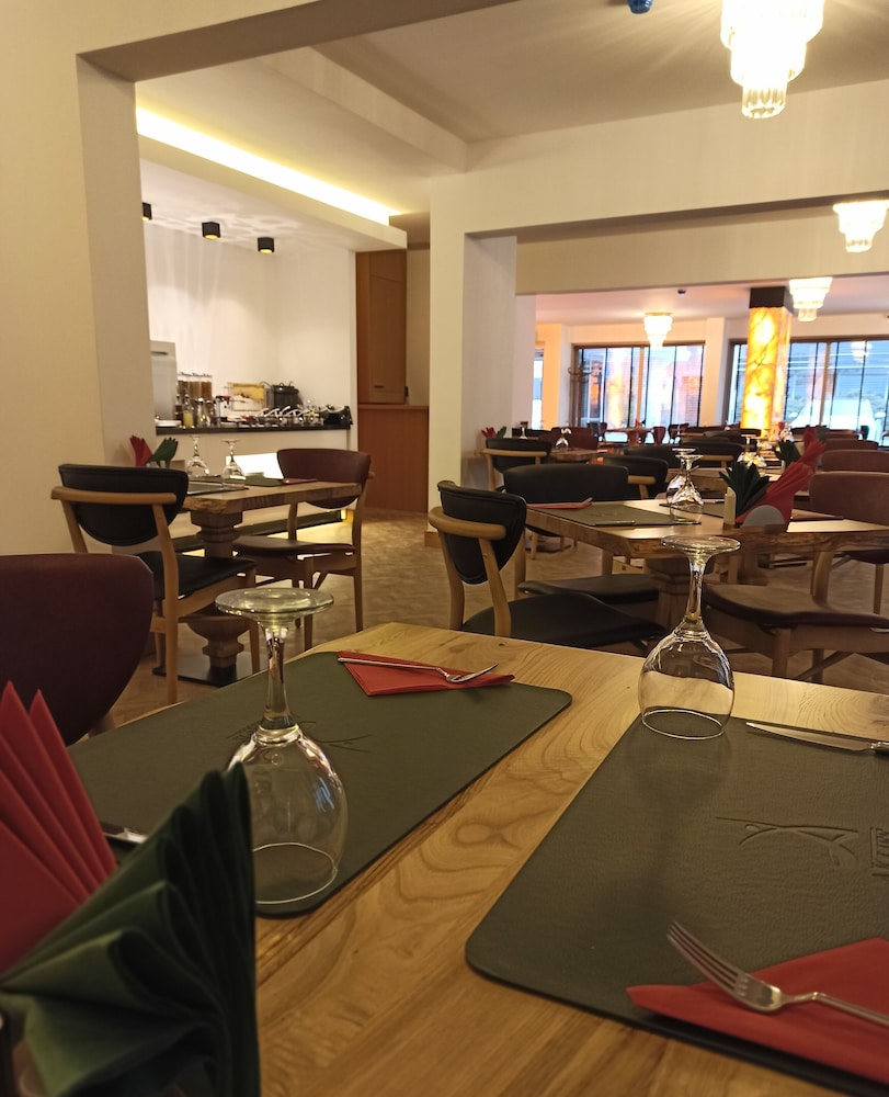 Ak Life Hotel & Suit 36/39