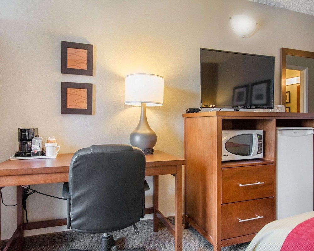 Comfort Inn Bathurst, NB 36/39