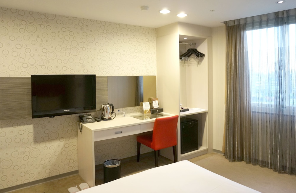 Hotel Leisure Taichung 46/54