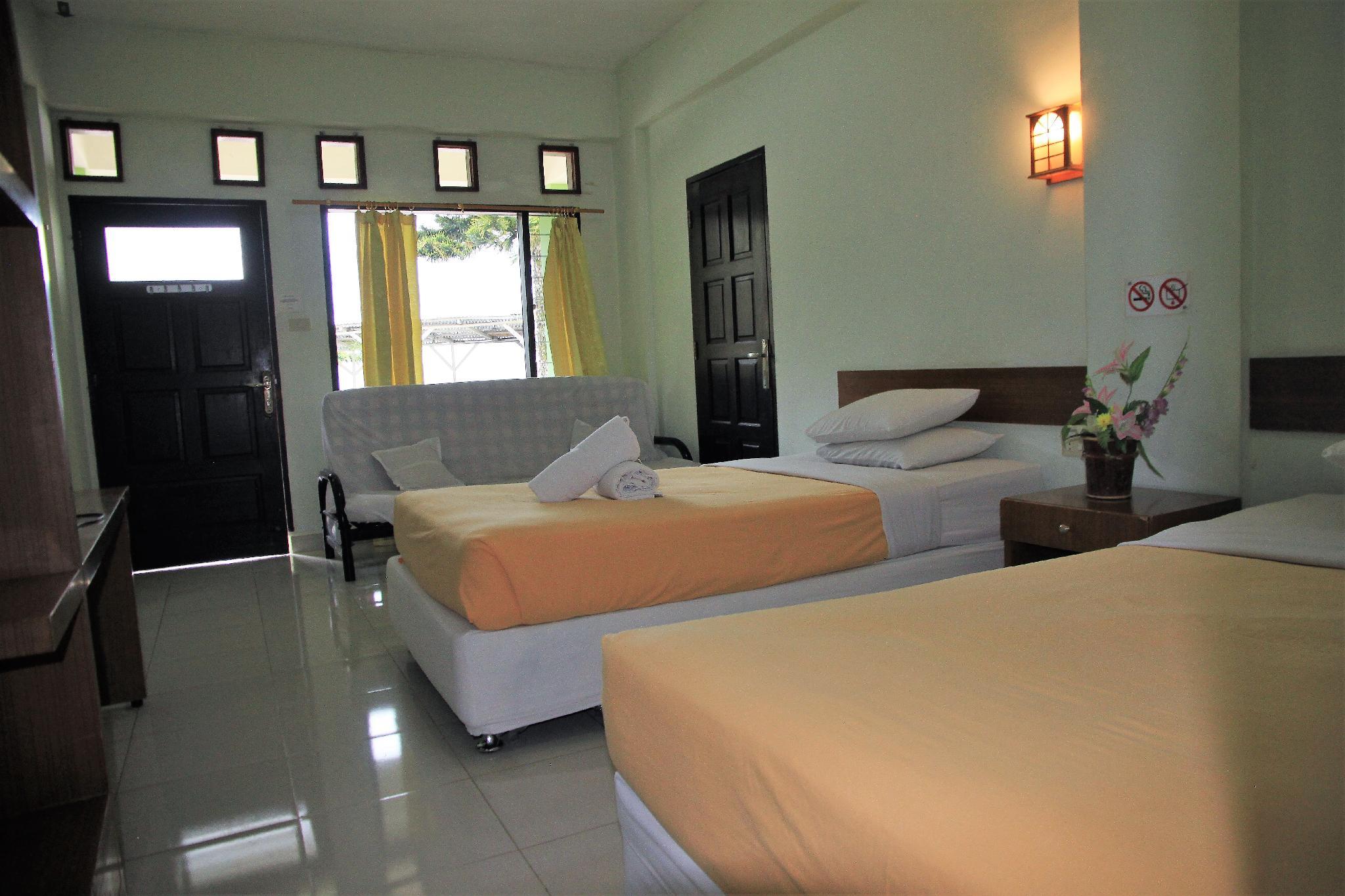 غرفة ديلوكس بإطلالة على البحيرة، Pandu Lakeside Hotel Parapat - Toba Lake 2/2