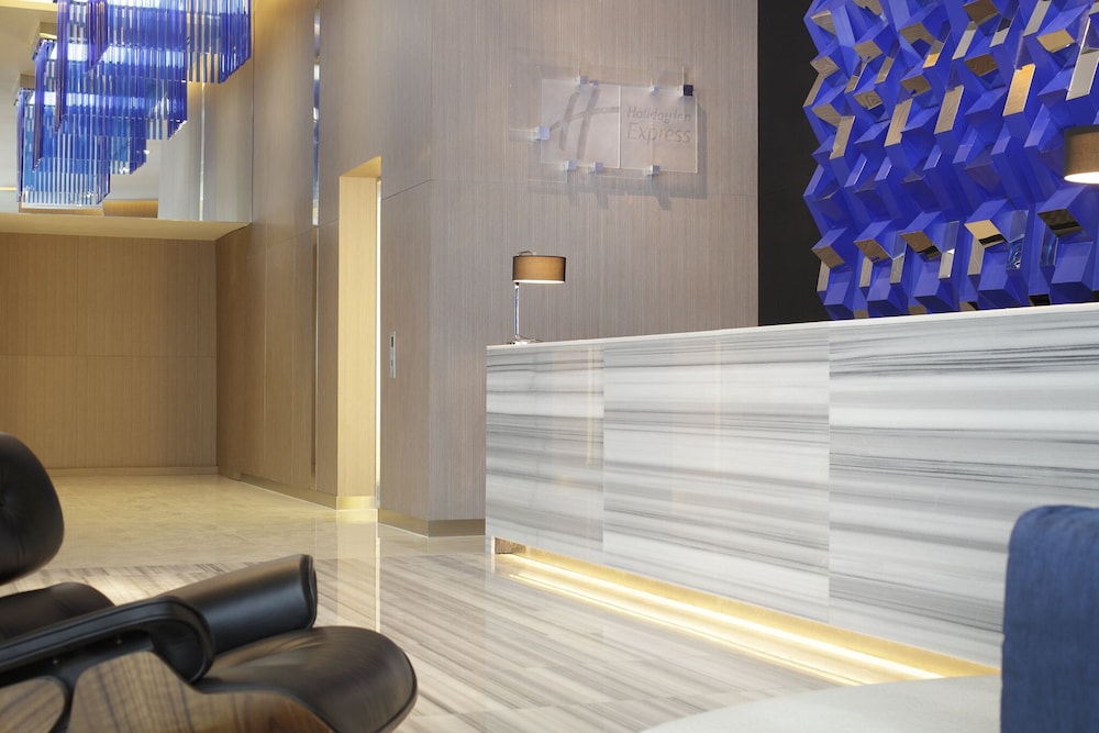 Lobby at Holiday Inn Express Bangkok Siam, BANGKOK