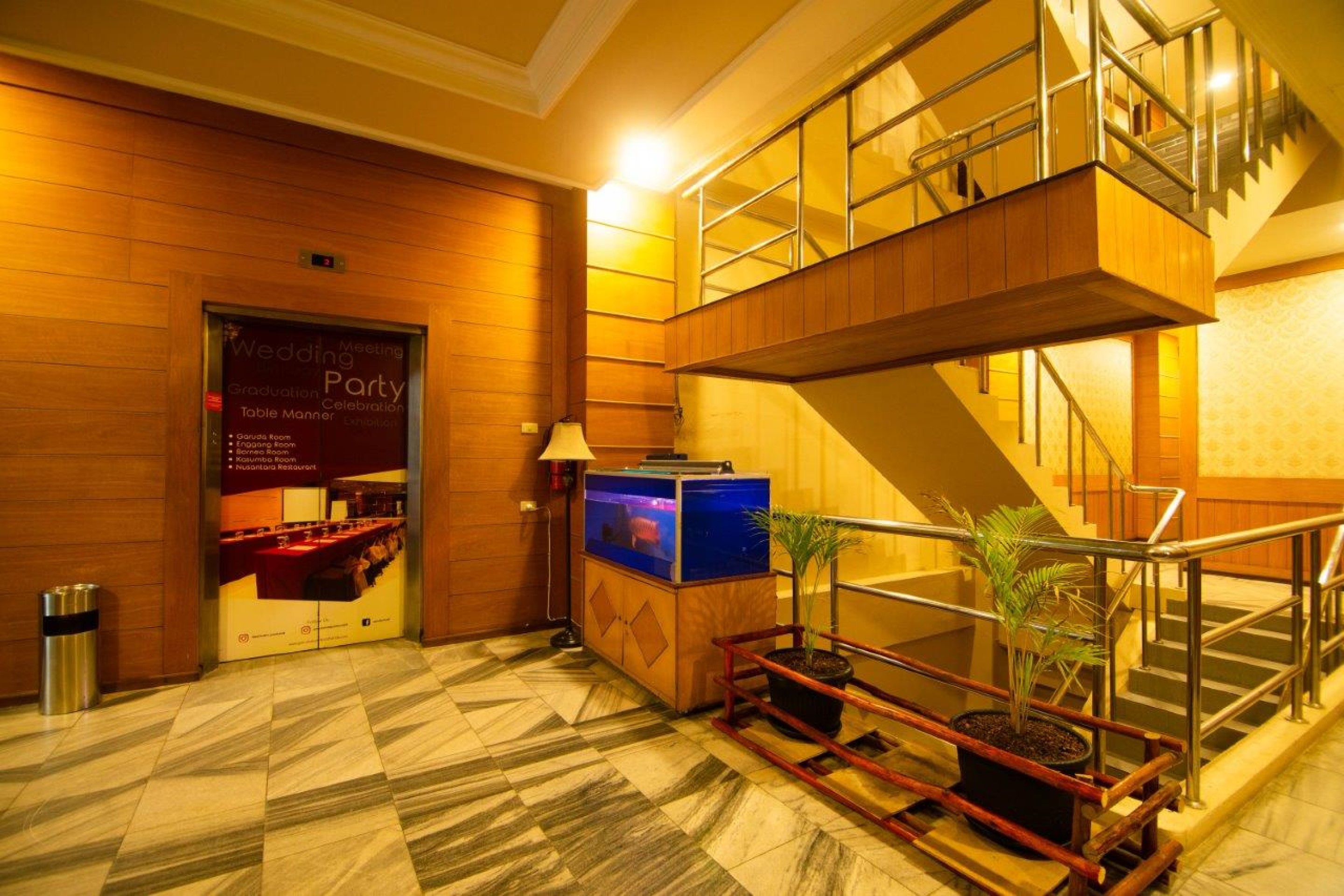 Garuda Hotel Pontianak 30/50