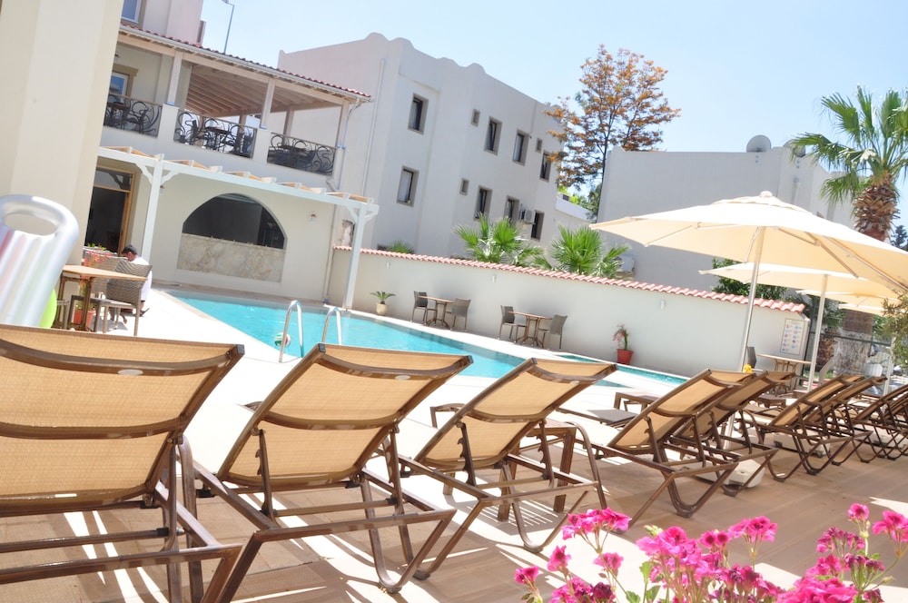 Olivias Group Hotel 34/42