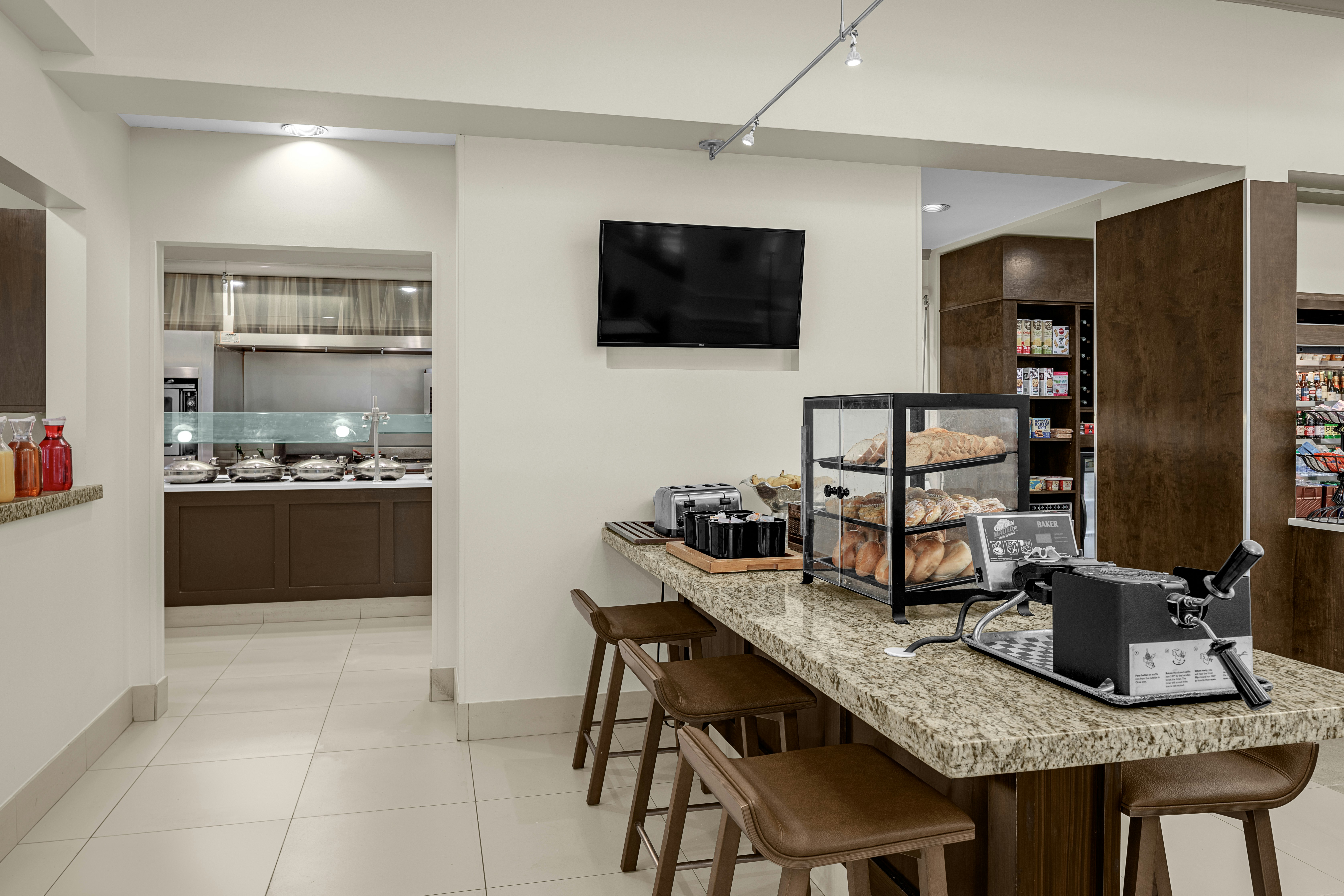 Hilton Garden Inn Raleigh-Durham Airport 39/42