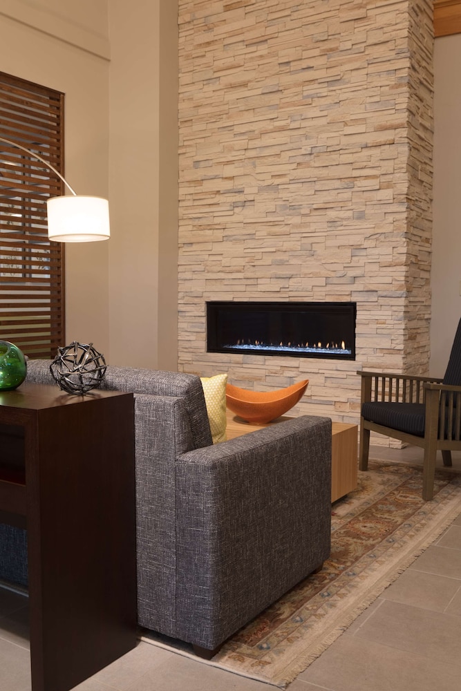 Country Inn & Suites by Radisson, Galena, IL 43/67