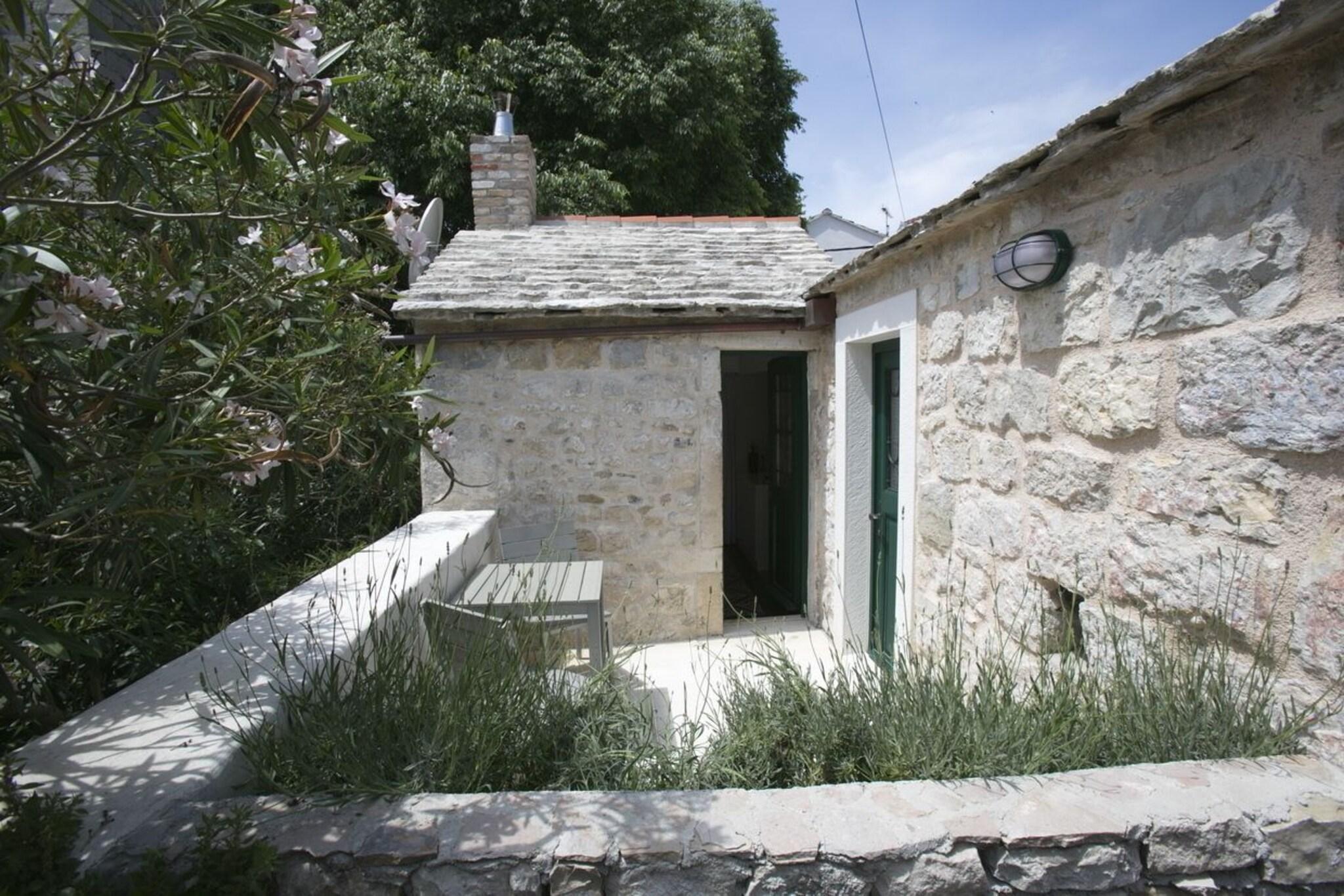 Divota Apartment Hotel 72/80