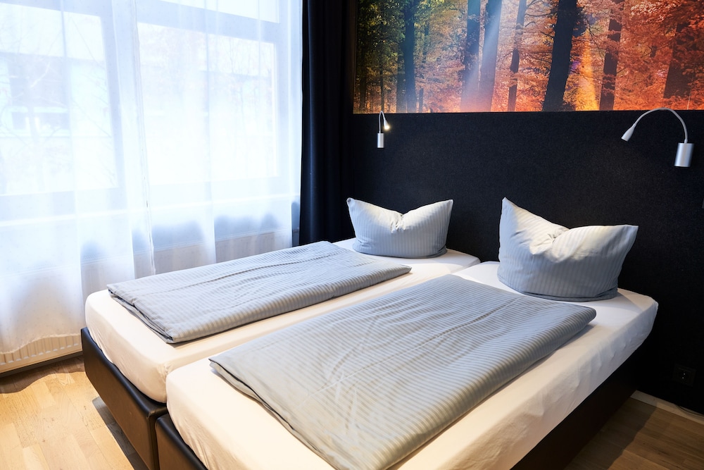 ECONOMY, DOUBLE BED