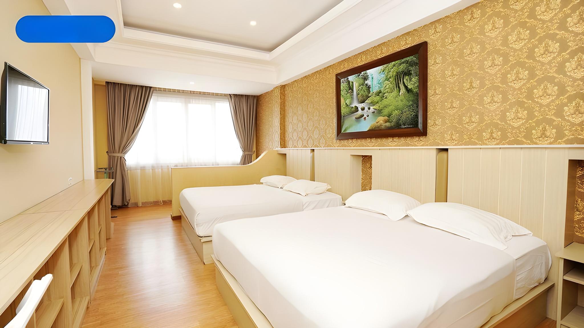 Silver, 2 Queen Beds