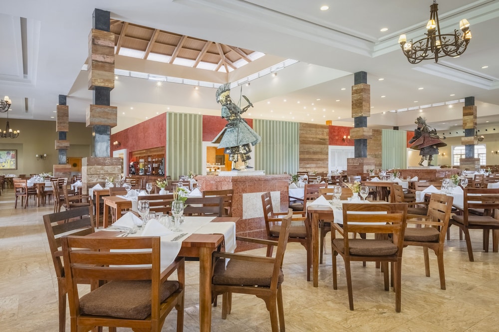 Iberostar Waves Bahia 49/61