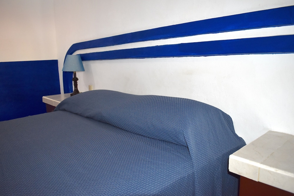 Hotel Plaza Almendros, Isla Mujeres 14/39