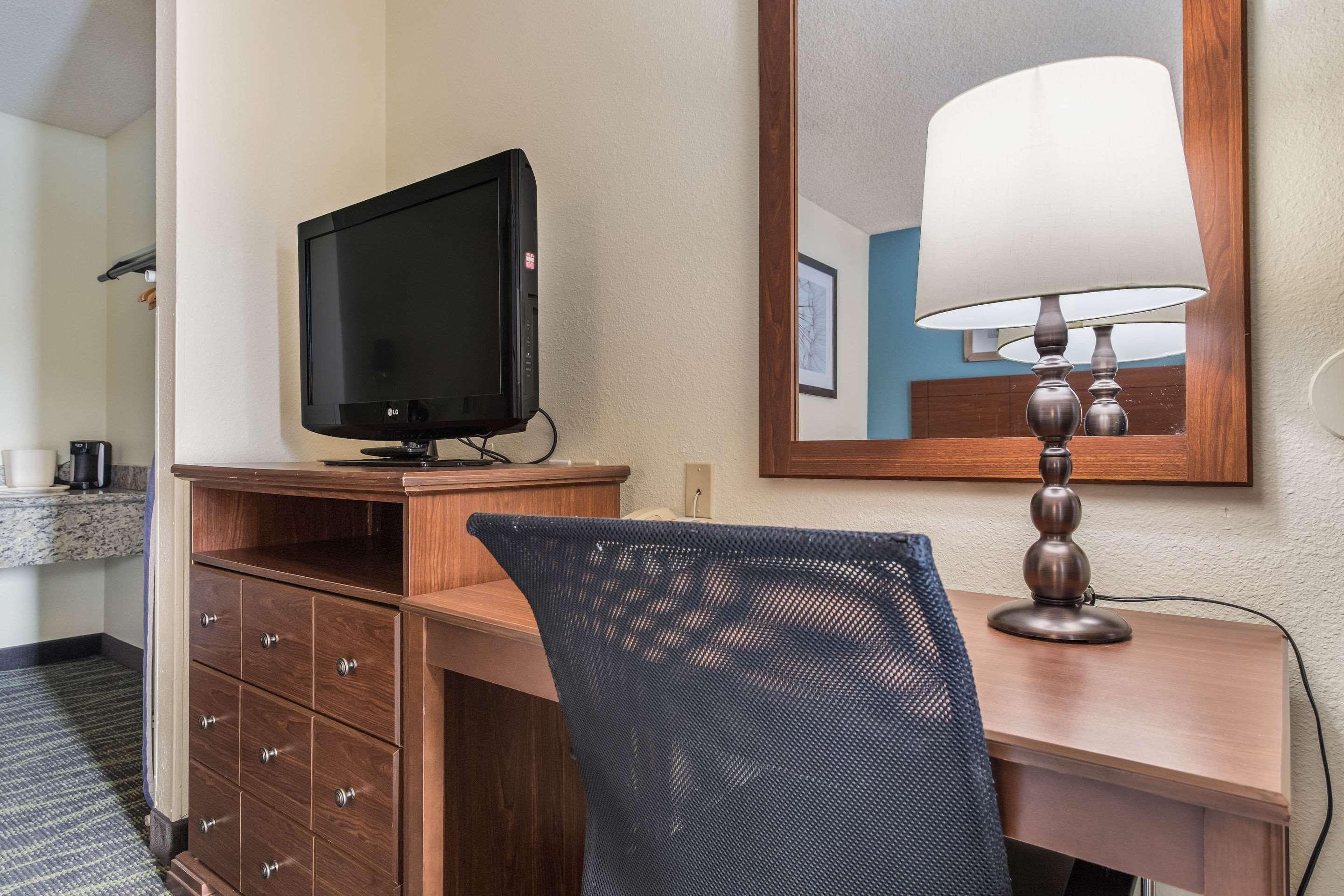 Quality Inn Bellevue 19/24