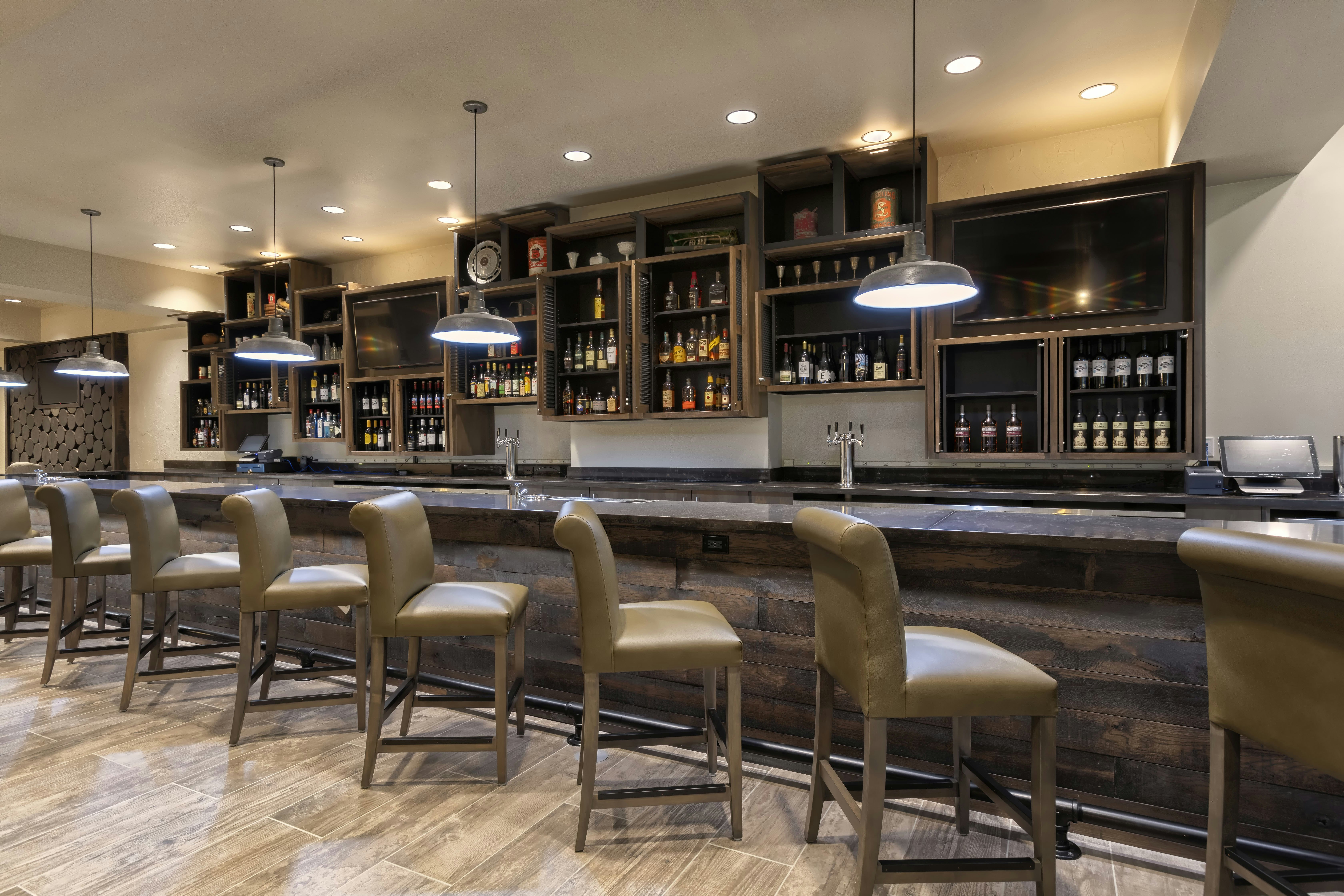 Embassy Suites by Hilton Tulsa I-44 24/46