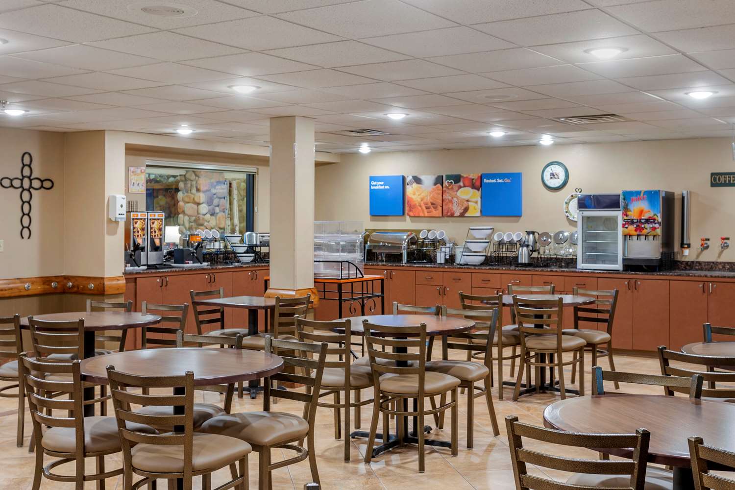 Comfort Inn and Suites Branson Meadows 37/44
