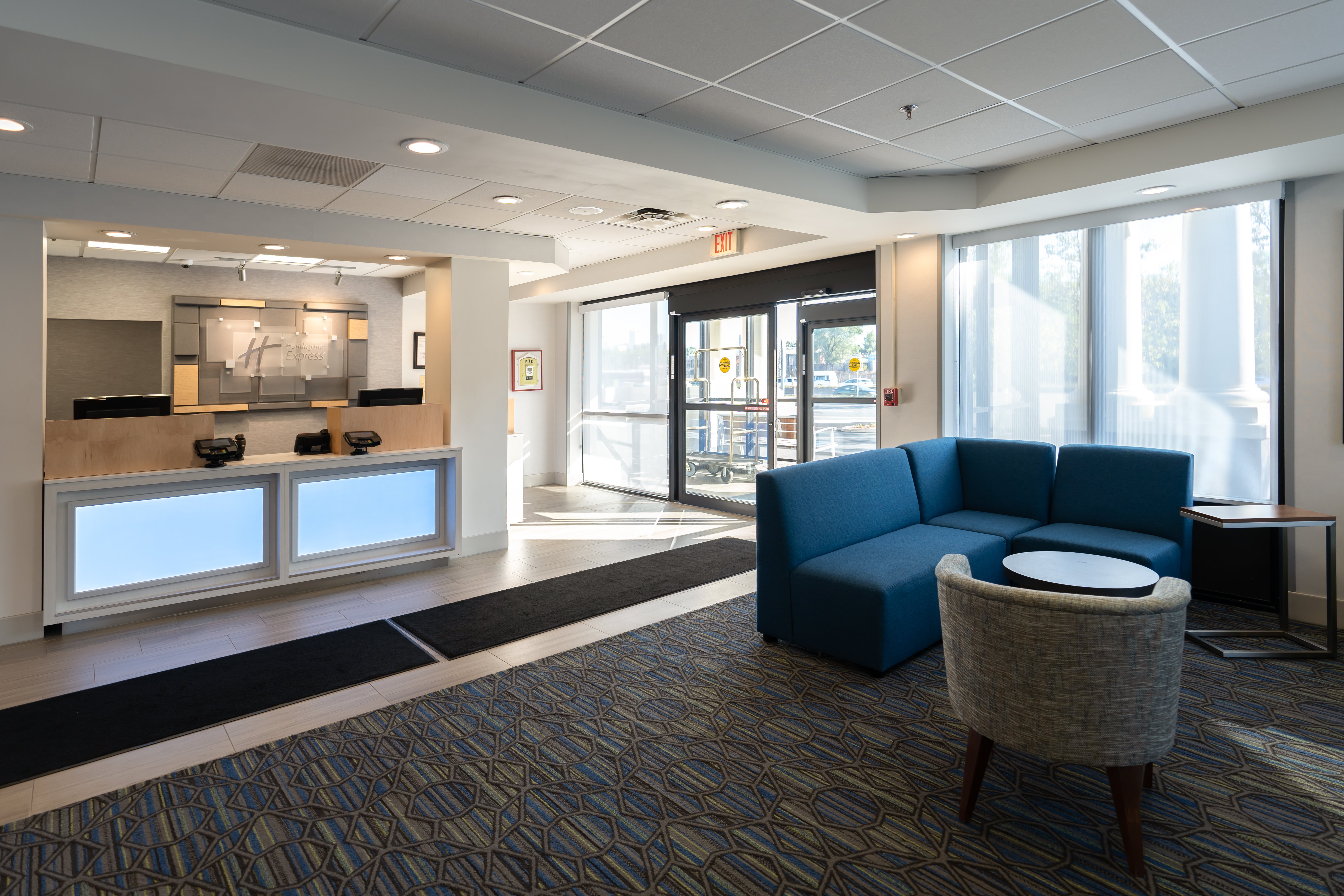 Holiday Inn Express Boston 46/63