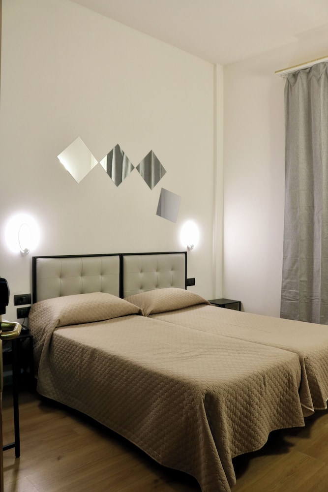 ROOM, TRIPLE, ANNEX