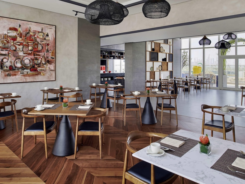 Movenpick Jumeirah Village Triangle 65/82