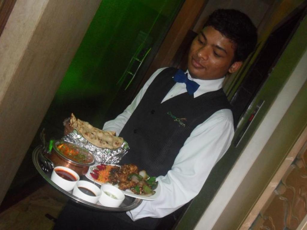 Hotel Sapna Marine 4/24