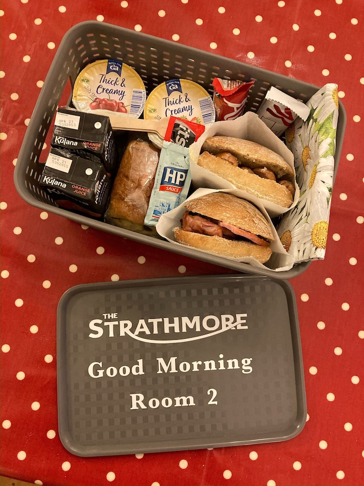 The Strathmore 16/30