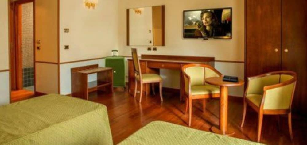 Hotel Piemonte Rome 37/45