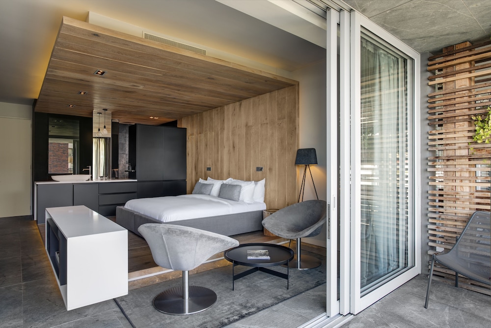 Pod Camps Bay 27/70