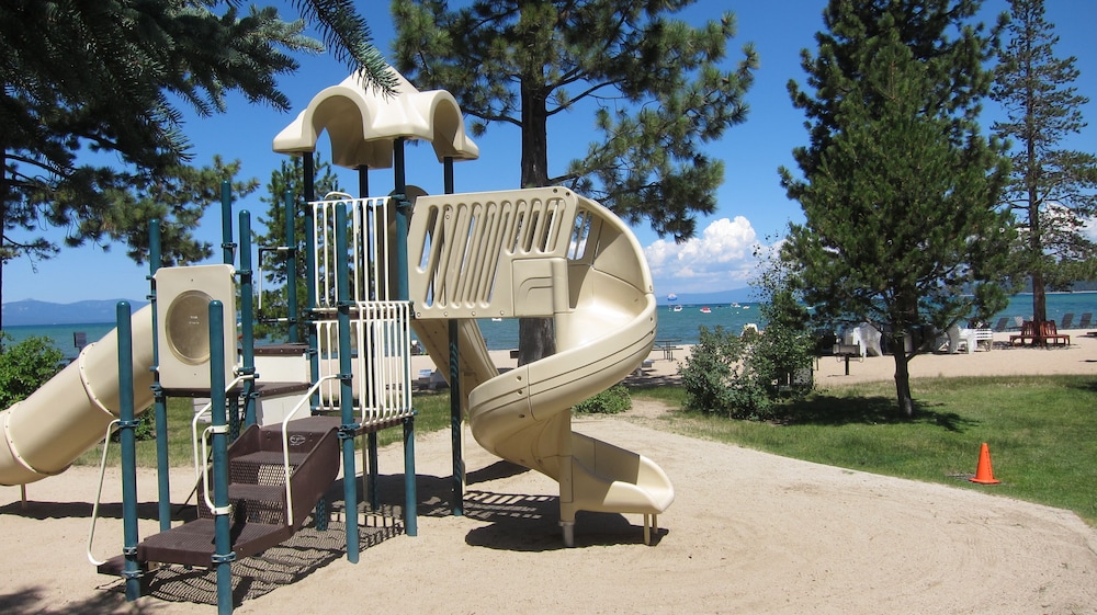 Tahoe Beach Ski Club 66/74