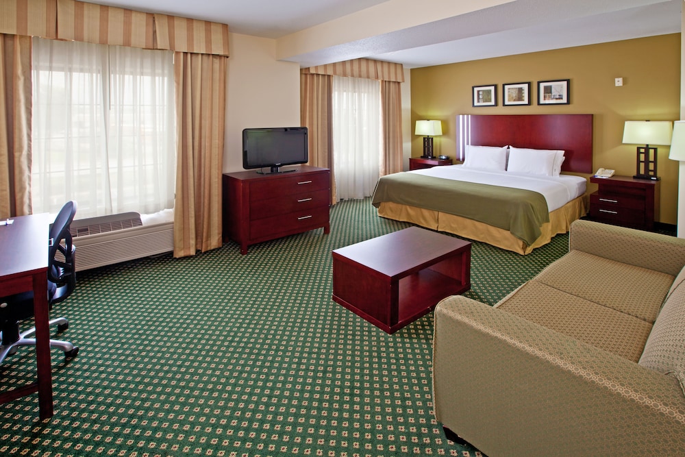 Holiday Inn Express Hotel Suites Indianapolis East 24/75