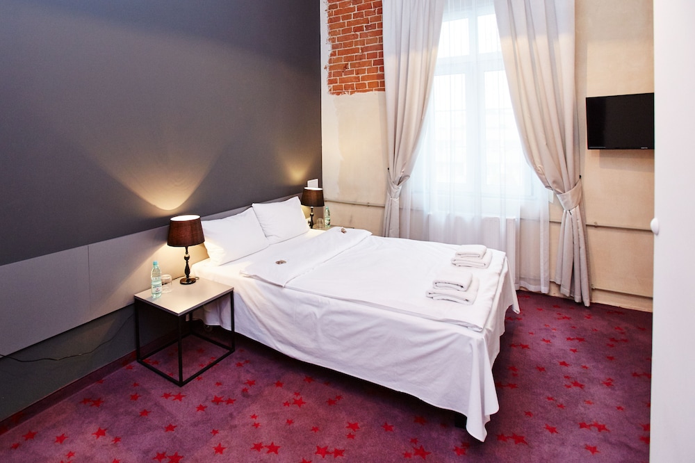 Koszary Arche Hotel 12/50