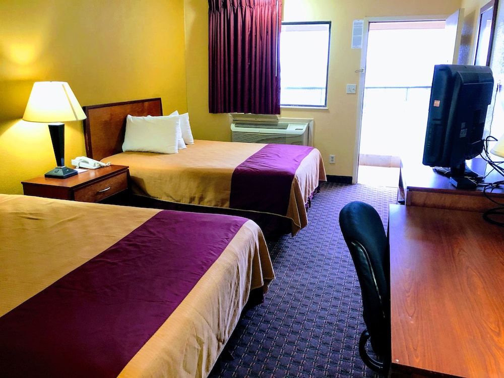 Americas Best Value Inn & Suites Yukon Oklahoma City 7/32