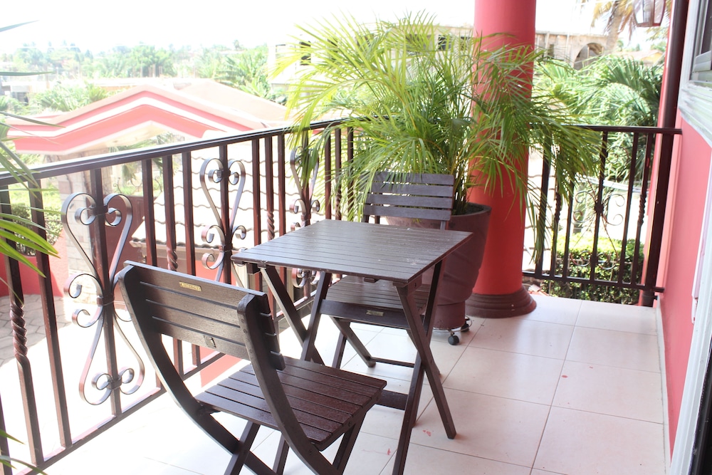 Nego Lodge 28/50