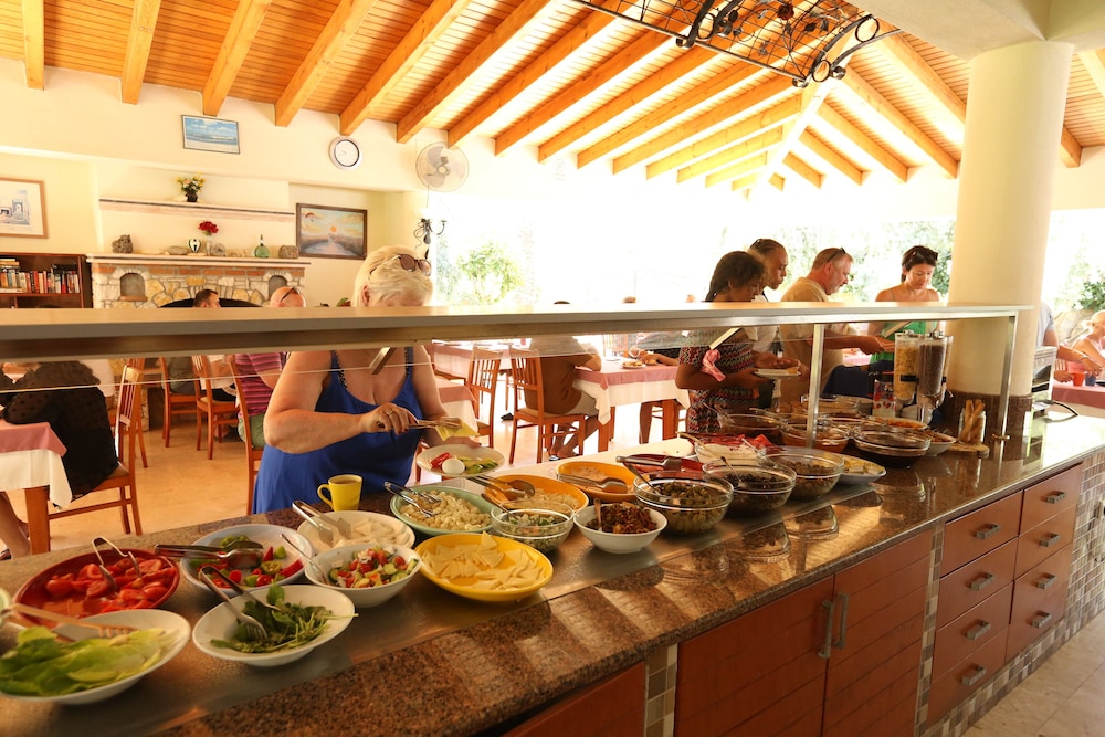 Mavruka Hotel 42/60