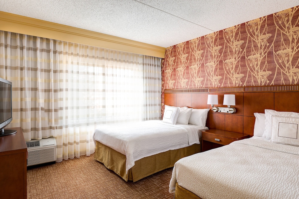 Courtyard By Marriott Manassas Battlefield Park 4/41