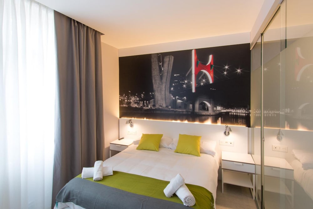 Bilbao City Rooms photo5