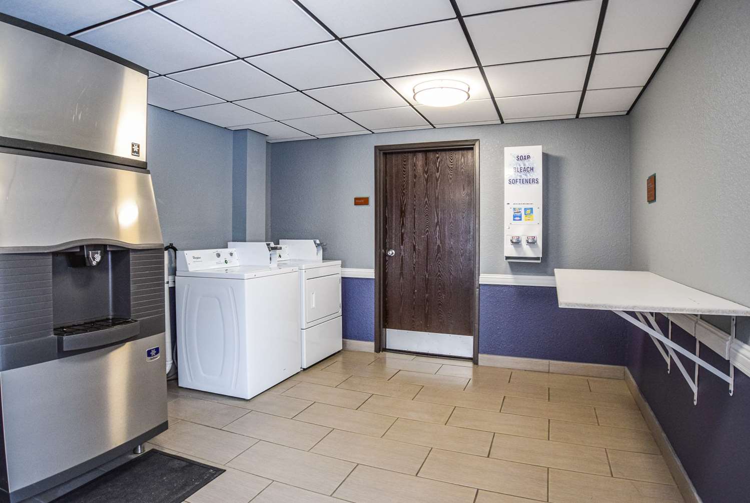 AmericInn by Wyndham Plover Stevens Point 10/47