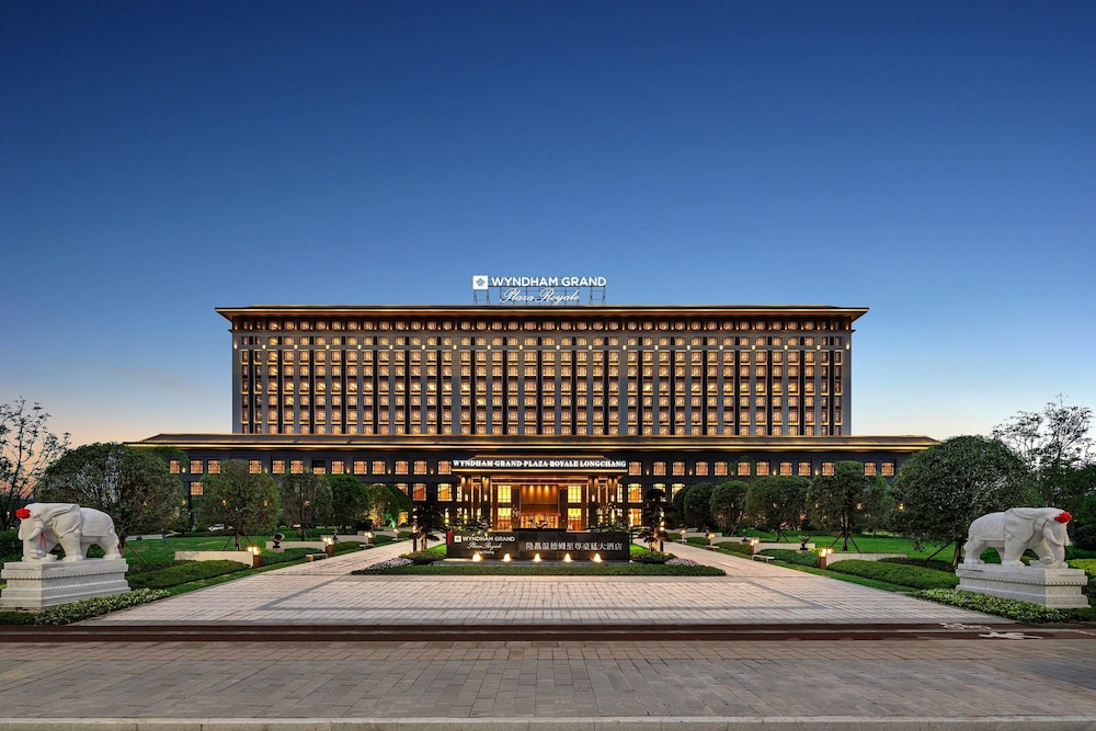 Wyndham Grand Plaza Royale Longchang 2/32