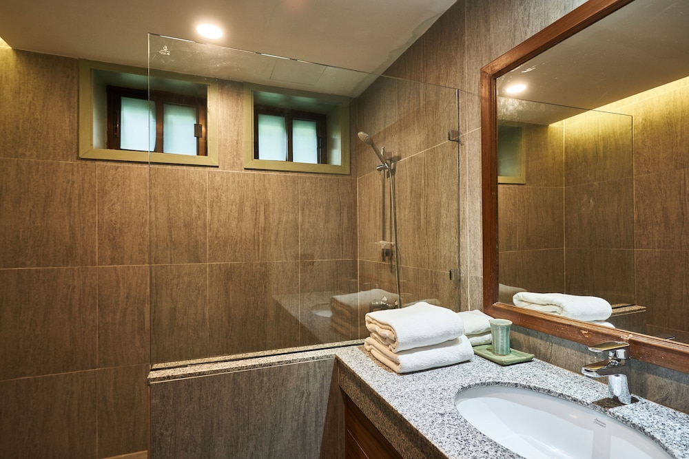 KAOMAI LANNA RESORT 40/75
