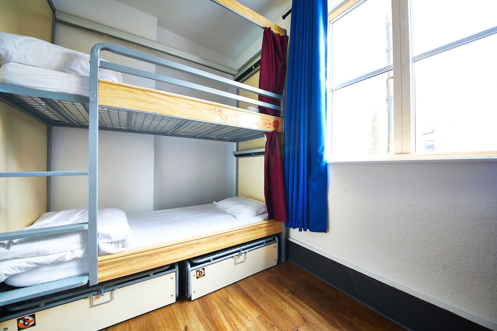 St Christophers Inn Village London Bridge Hostel Ex Hostel St Christophers Village 33/74