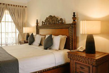 2 Bedrooms, Manggar, Villa