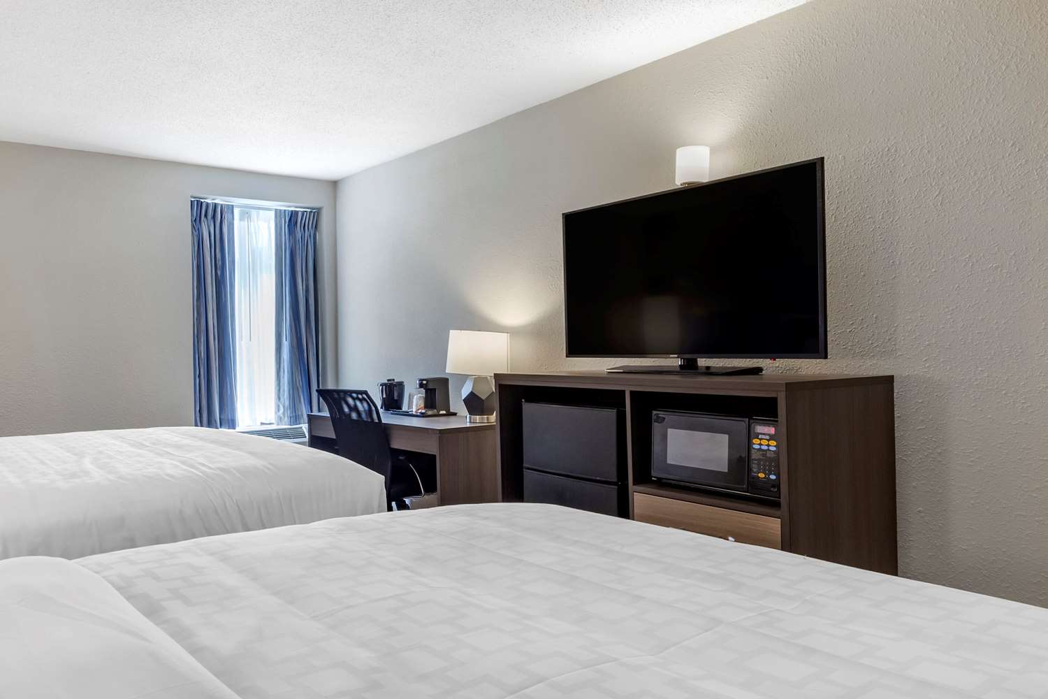 ROOM, 2 QUEEN BEDS