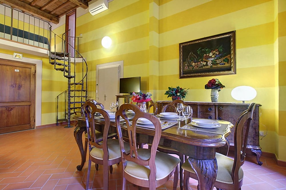 Puccini Apartments 36/50