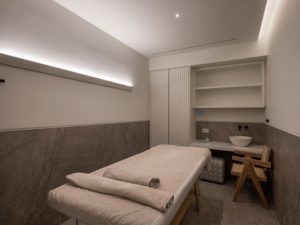 Kakkos Beach Hotel - Adults Only 20/50