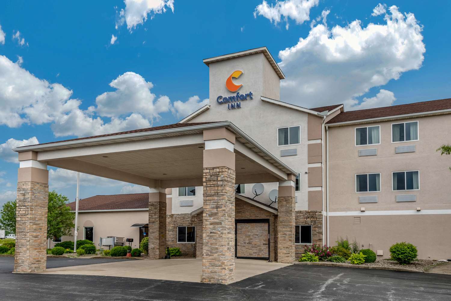 Comfort Inn Warren I-69 29/30
