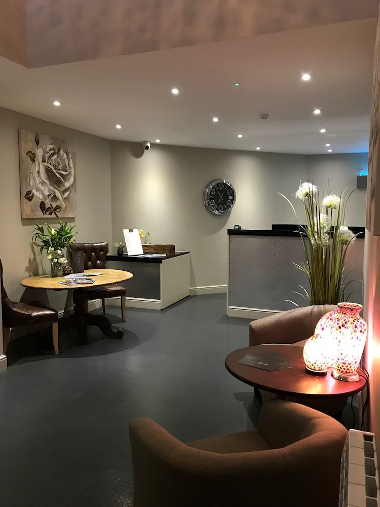 All Saints Hotel 6/60
